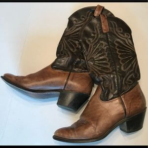 Women’s cowboy boots brown round toe